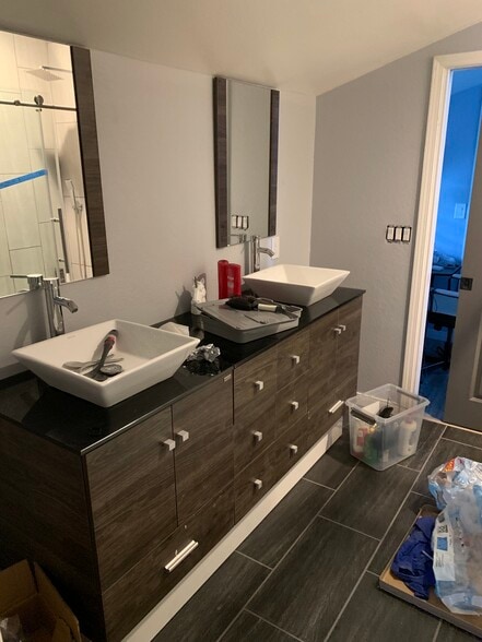 Building Photo - 36 Bullwhacker Cir