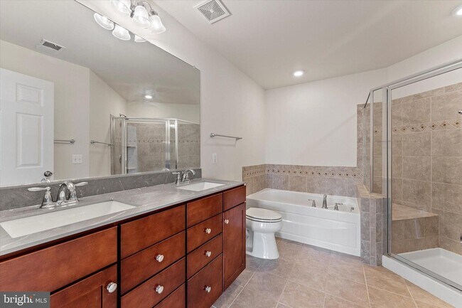 Building Photo - 43518 Stonecliff Terrace