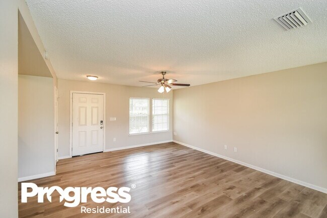 Building Photo - 7118 Newman Lake Ct