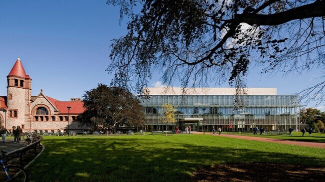 Building Photo - 102 Ellery St