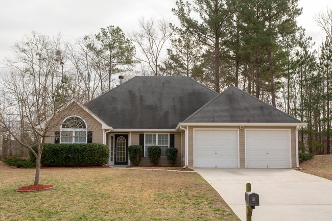 Primary Photo - Charming 4BR / 3BA in Locust Grove!