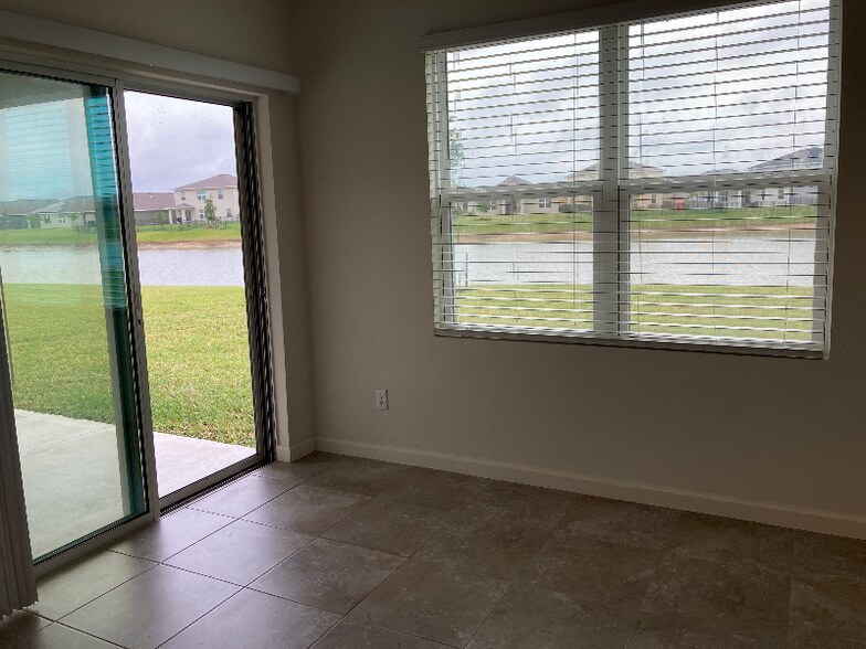 Building Photo - 10789 SW Cremona Way