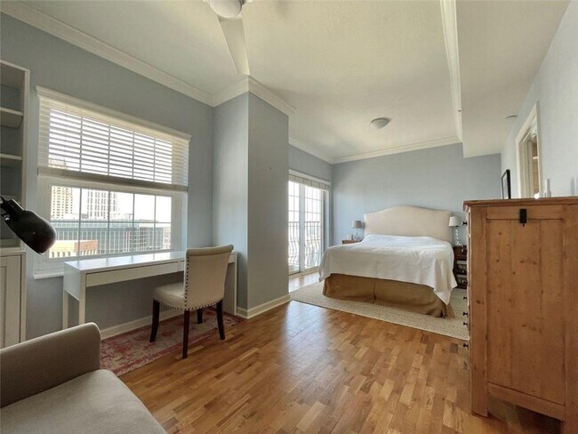 Building Photo - 195 14th St NE