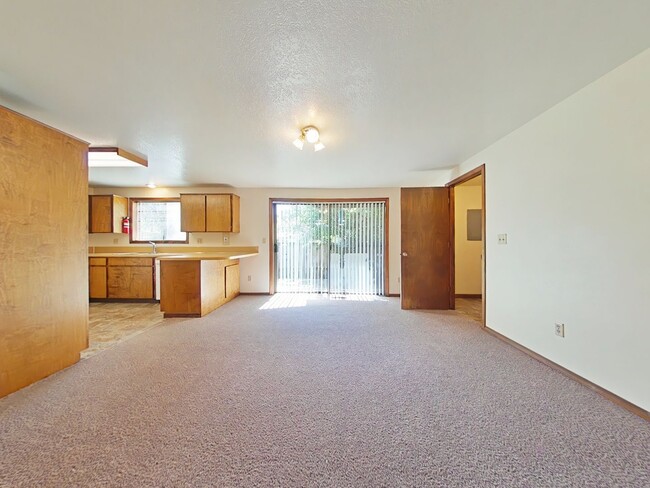 Building Photo - SPRING SPECIAL ~ $1150 OFF FIRST MONTH RENT