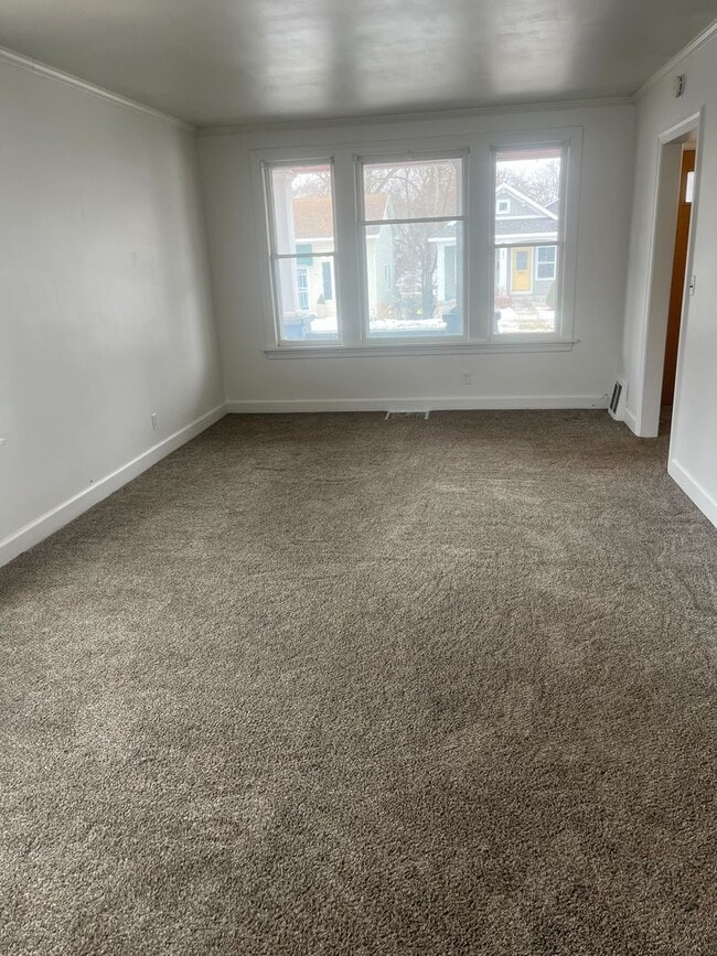 Building Photo - 488 W Muskegon Ave