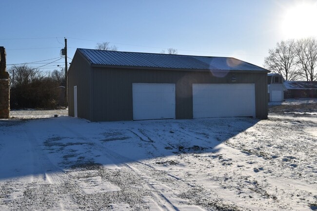 Building Photo - 3 Bedroom, 2 Full Bath Home in S Hancock S...