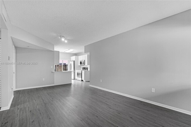 Building Photo - 8021 Lake Dr