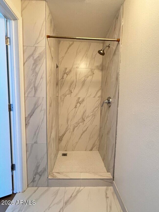 Building Photo - 1701 E Colter St