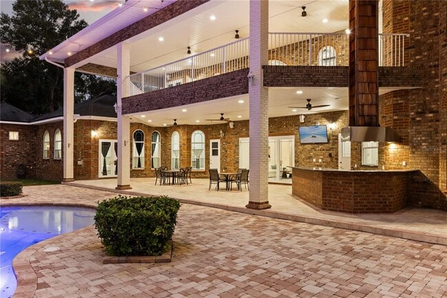 Building Photo - 1501 Lake Markham Rd