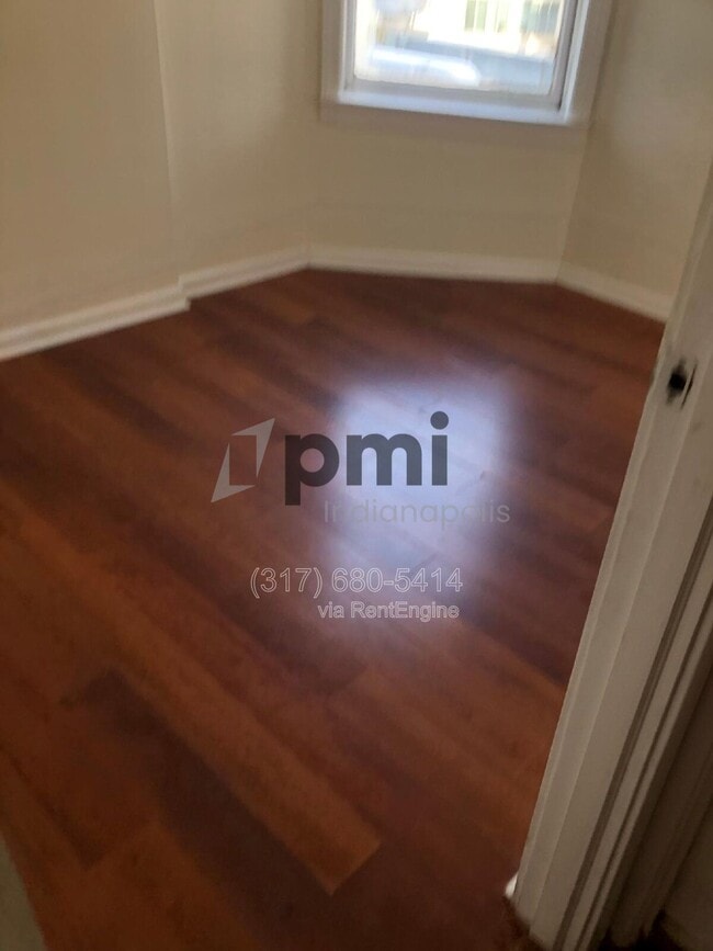 Building Photo - 406 N Delaware St