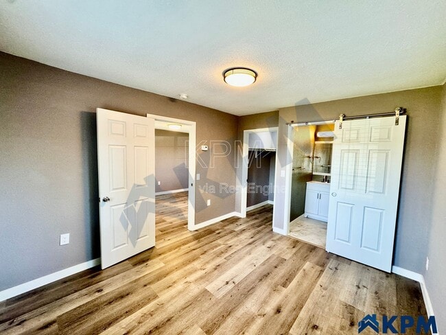 Building Photo - 316 S Gertrude Ave