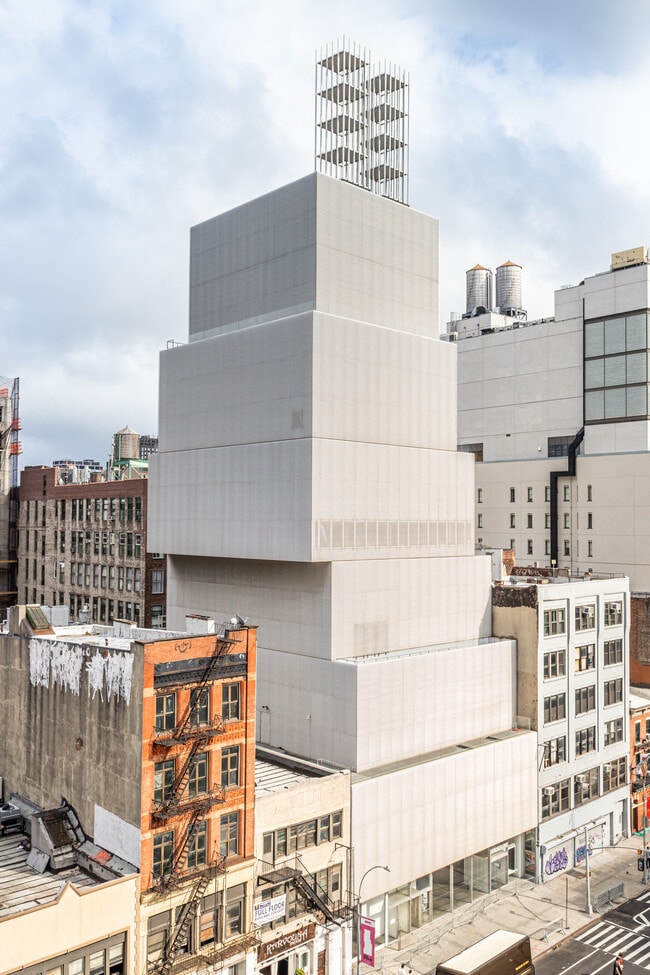 Building Photo - 250 Bowery