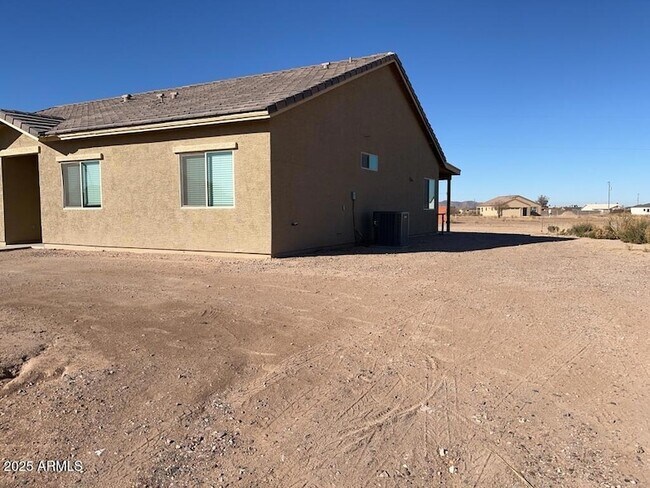 Building Photo - 3650 N Hohokam Dr