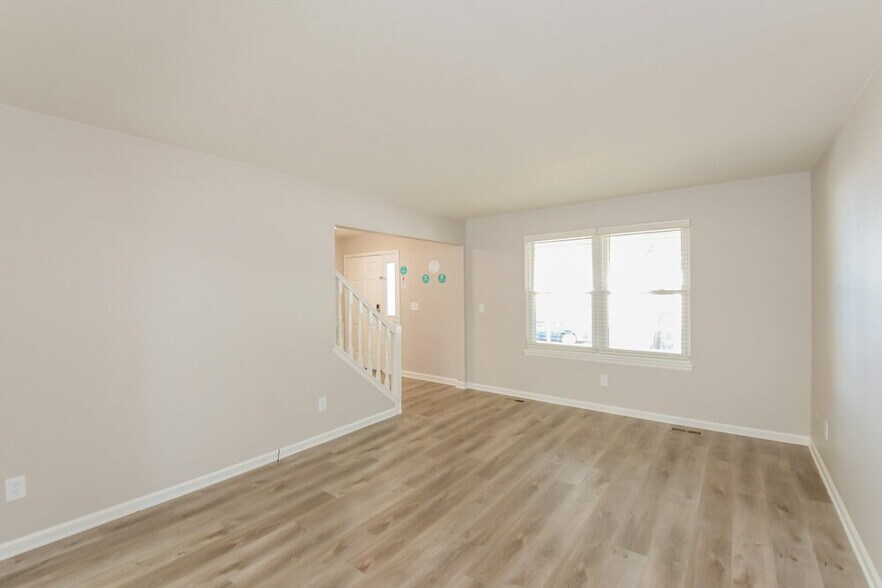 Building Photo - 645 S Joplin St