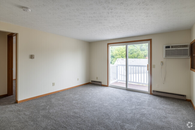 2BD, 1BA - 684SF - Fountaine Apartments