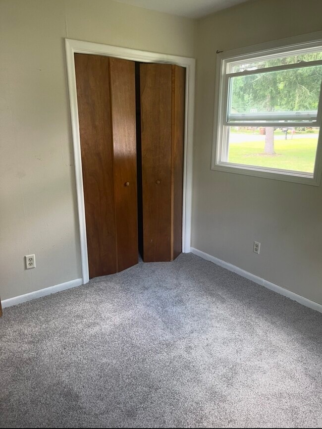 Building Photo - 1874 Adelpha Ave