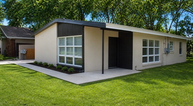 Building Photo - 1400 Audubon Rd