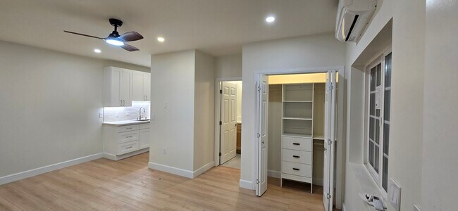 Building Photo - 21214 Merridy St