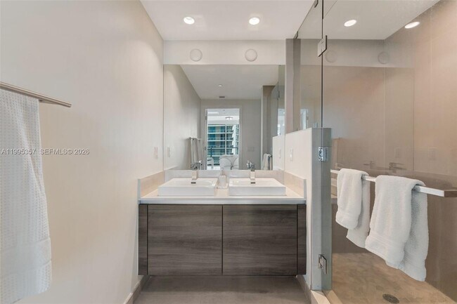 Building Photo - 1080 Brickell Ave