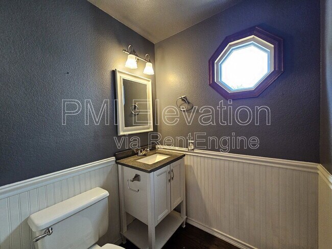 Building Photo - 4132 S Richfield Way