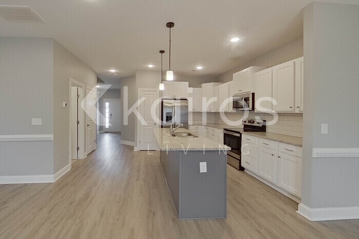 Building Photo - 3709 Oak Leaf Way