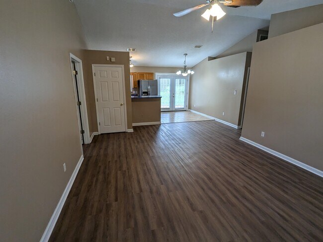 Building Photo - 3100 Dunkeld Ct