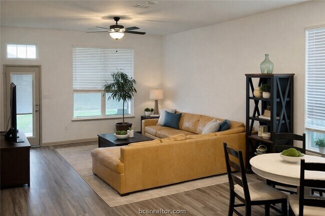 Building Photo - 1903 Taggart Trl