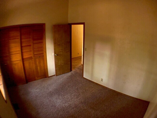 Building Photo - Single-Level 3 Bedroom Home in University Heights | Fenced Backyard + 2-Car Garage
