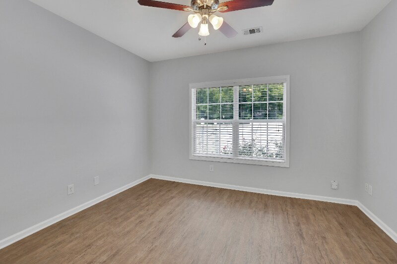 Building Photo - 13491 Spring View Dr