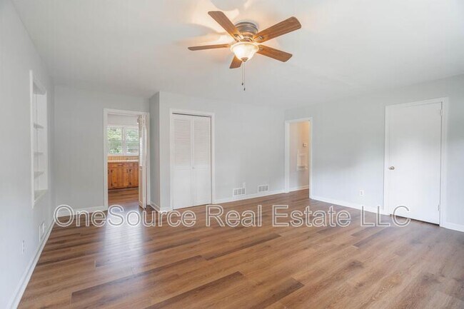 Building Photo - 1248 Cliffwood Dr