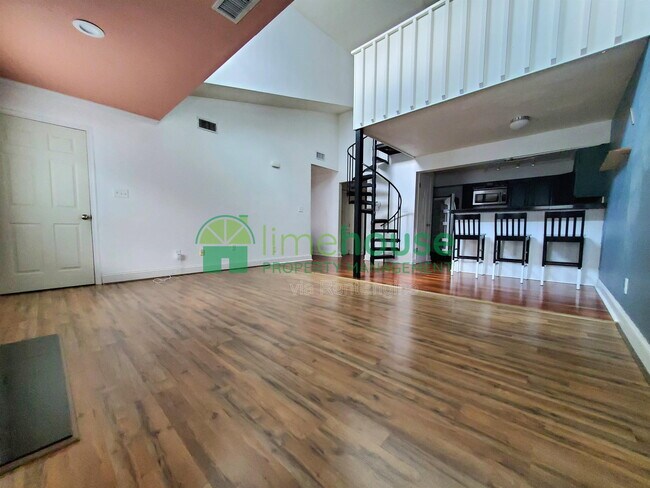 Building Photo - 2104 Point Hollow Ct.