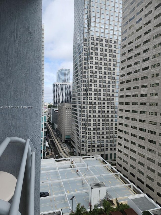 Building Photo - 325 S Biscayne Blvd