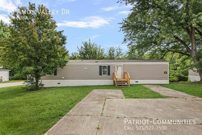 Building Photo - 13 Amos Valley Dr