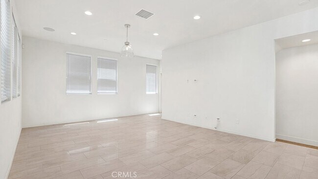 Building Photo - 137 Mirth