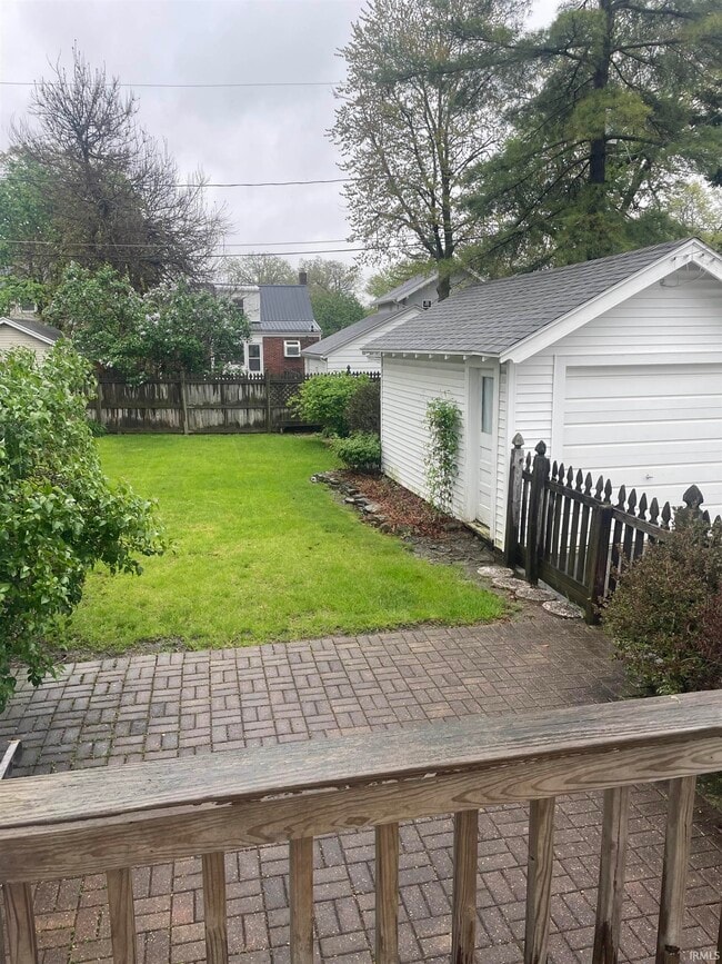 Building Photo - 2716 Buena Vista Dr