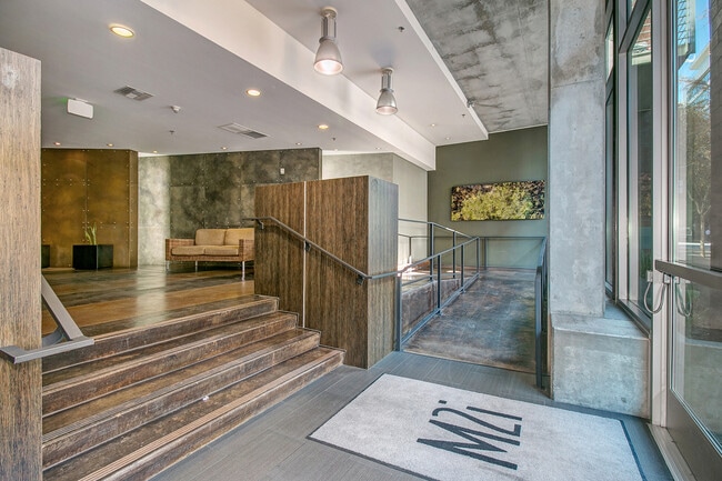 Building Photo - BRAND NEW FLOORS! Spacious 2 Bedroom 2 Bathroom at M2i in Downtown San Diego