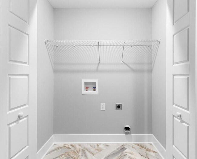 Building Photo - 305 Jonathan Wade Cir