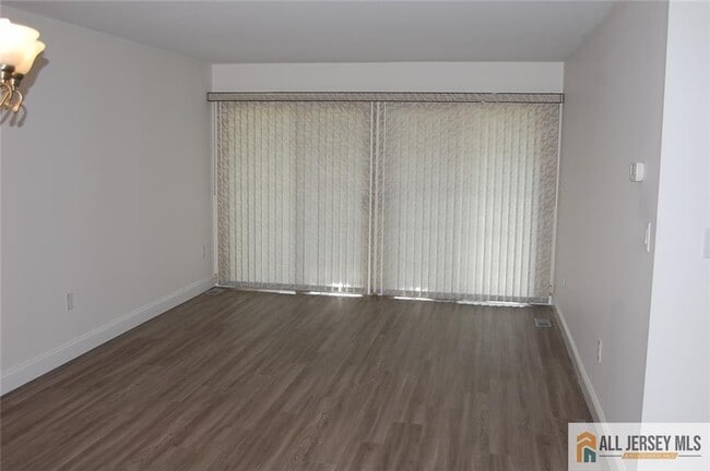 Building Photo - 124 Concordia Cir