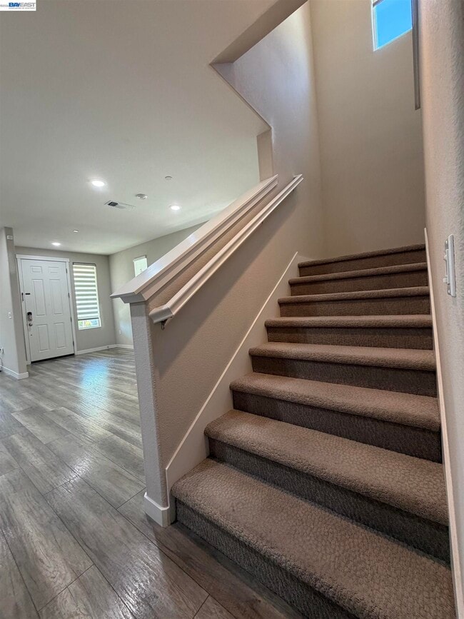 Building Photo - 2282 S Podere Dr