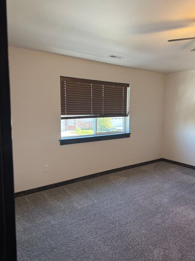 Building Photo - 1510 Butler Creek Ave