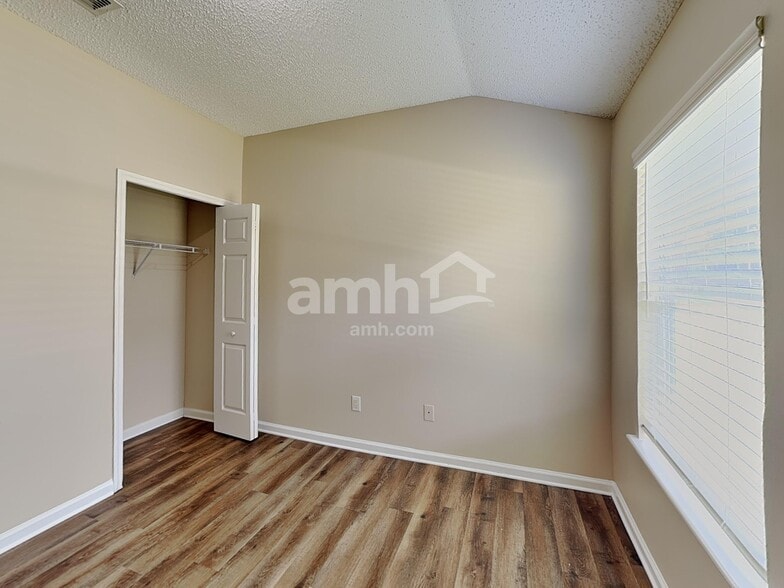 Building Photo - 976 Ashton Cove Terrace