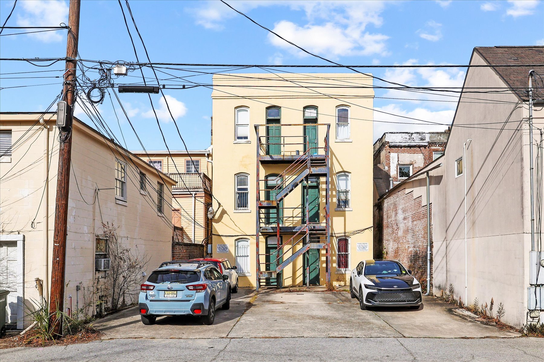 Building Photo - 305 E Liberty St