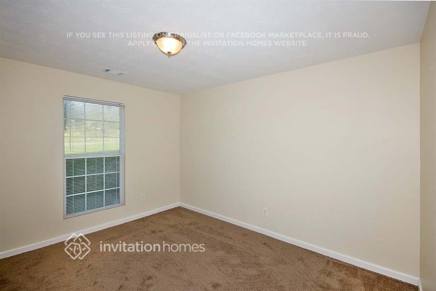 Building Photo - 10 Raven Ct