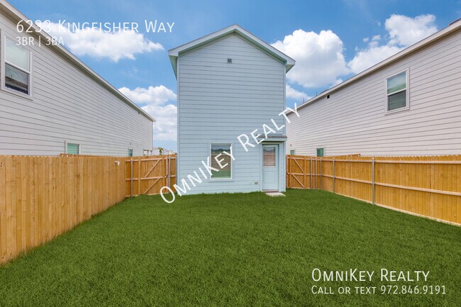 Building Photo - 6233 Kingfisher Wy