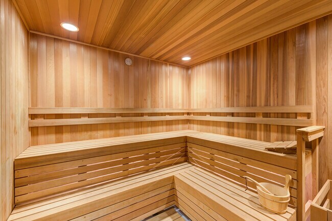 Building Photo - 201 Folsom St