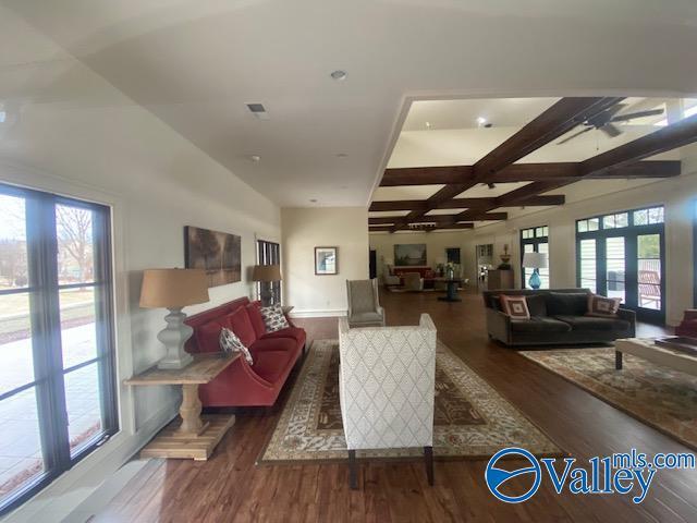 Building Photo - 492 SW Sussex Dr