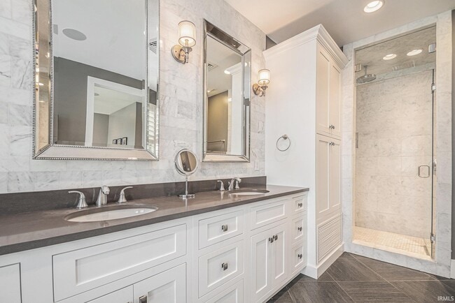 Building Photo - 112 S Niles Ave