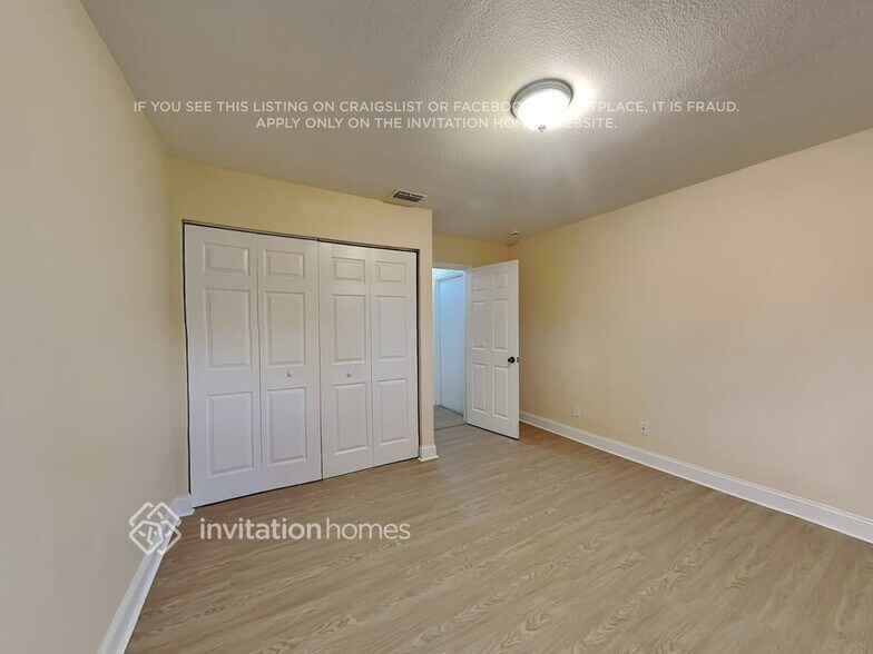 Building Photo - 18206 SW 4th St