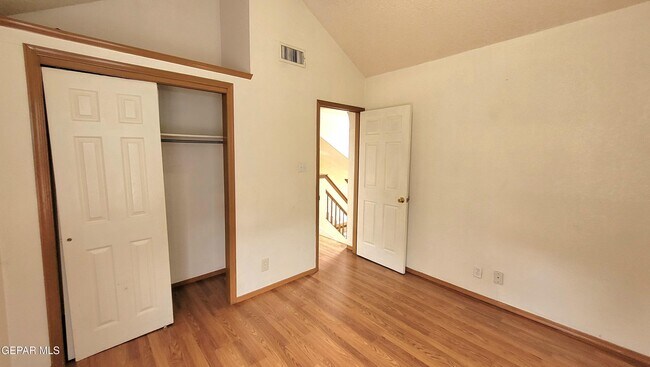 Building Photo - 7149 Golden Hawk Dr