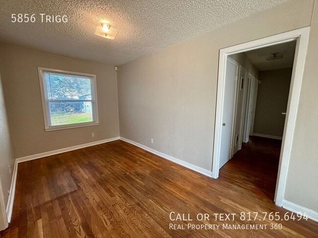 Building Photo - 5856 Trigg-